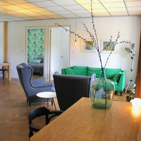 Casa de Férias De Oude Kleuterschool