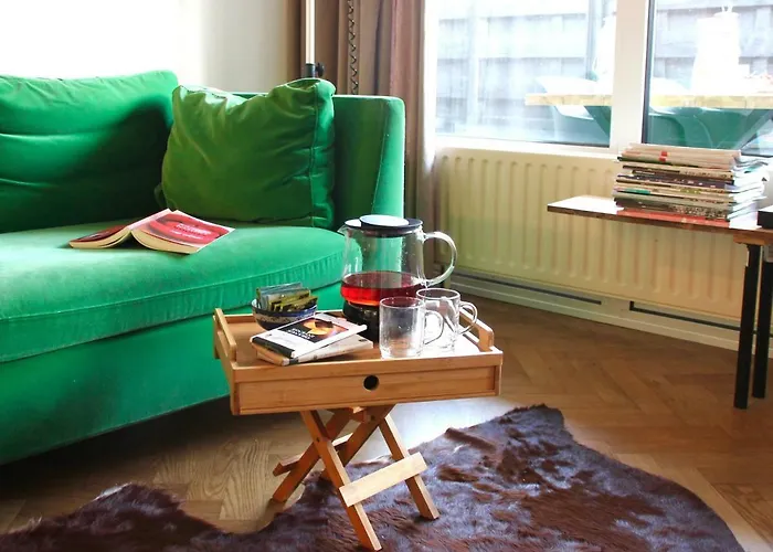 De Oude Kleuterschool Holiday home Zoelen